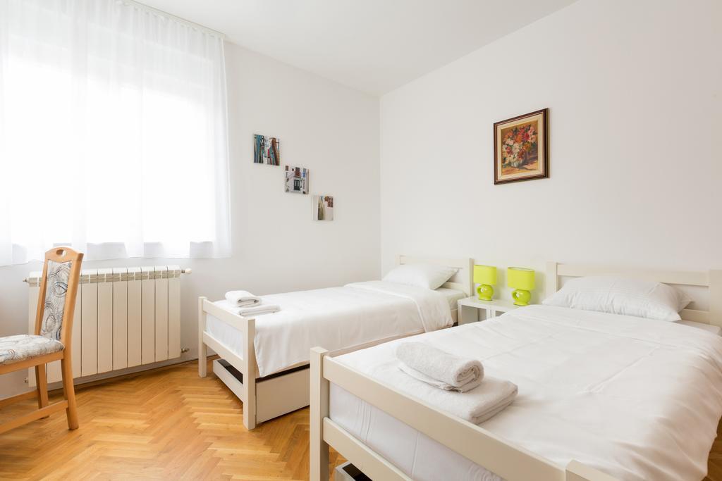 Dolce Vita Luxury Suites Belgrad Exterior foto